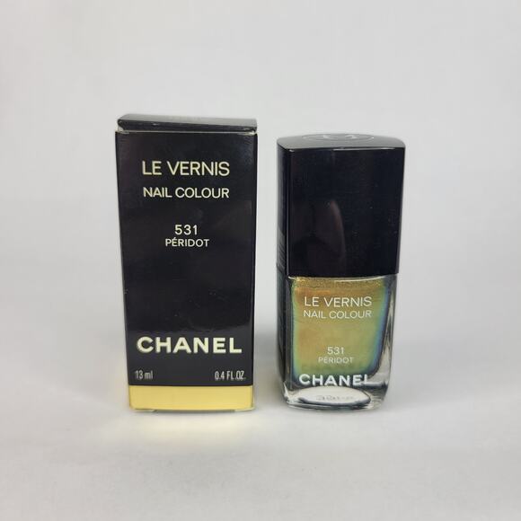 Chanel Le Vernis Nail Colour "Peridot" Duochrome Holo 531 Nail Polish - Picture 4 of 14